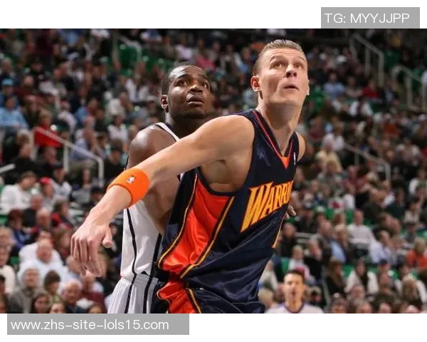 勇士与爵士三场对决比分回顾及精彩瞬间分析